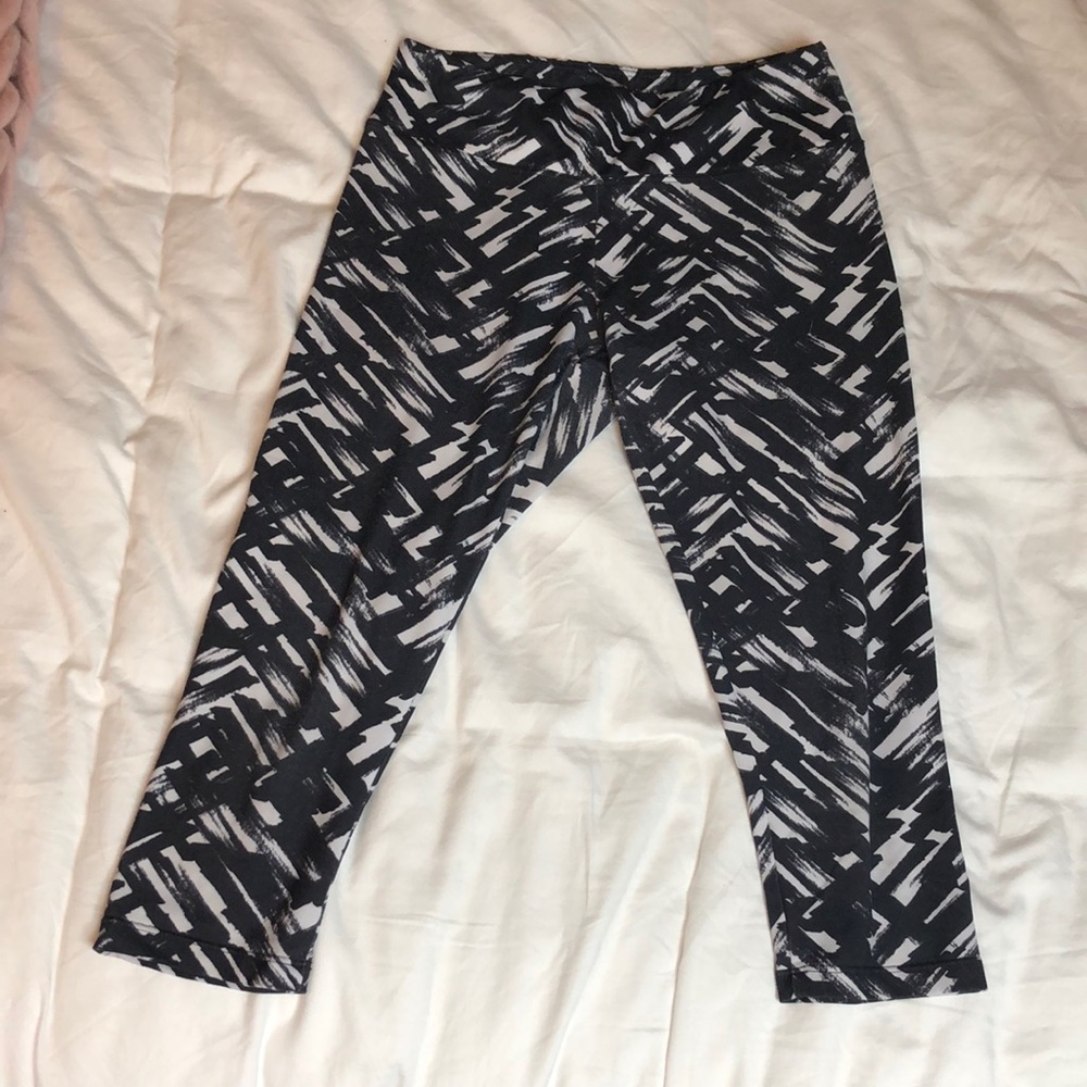 Small Cropped Workout Leggings